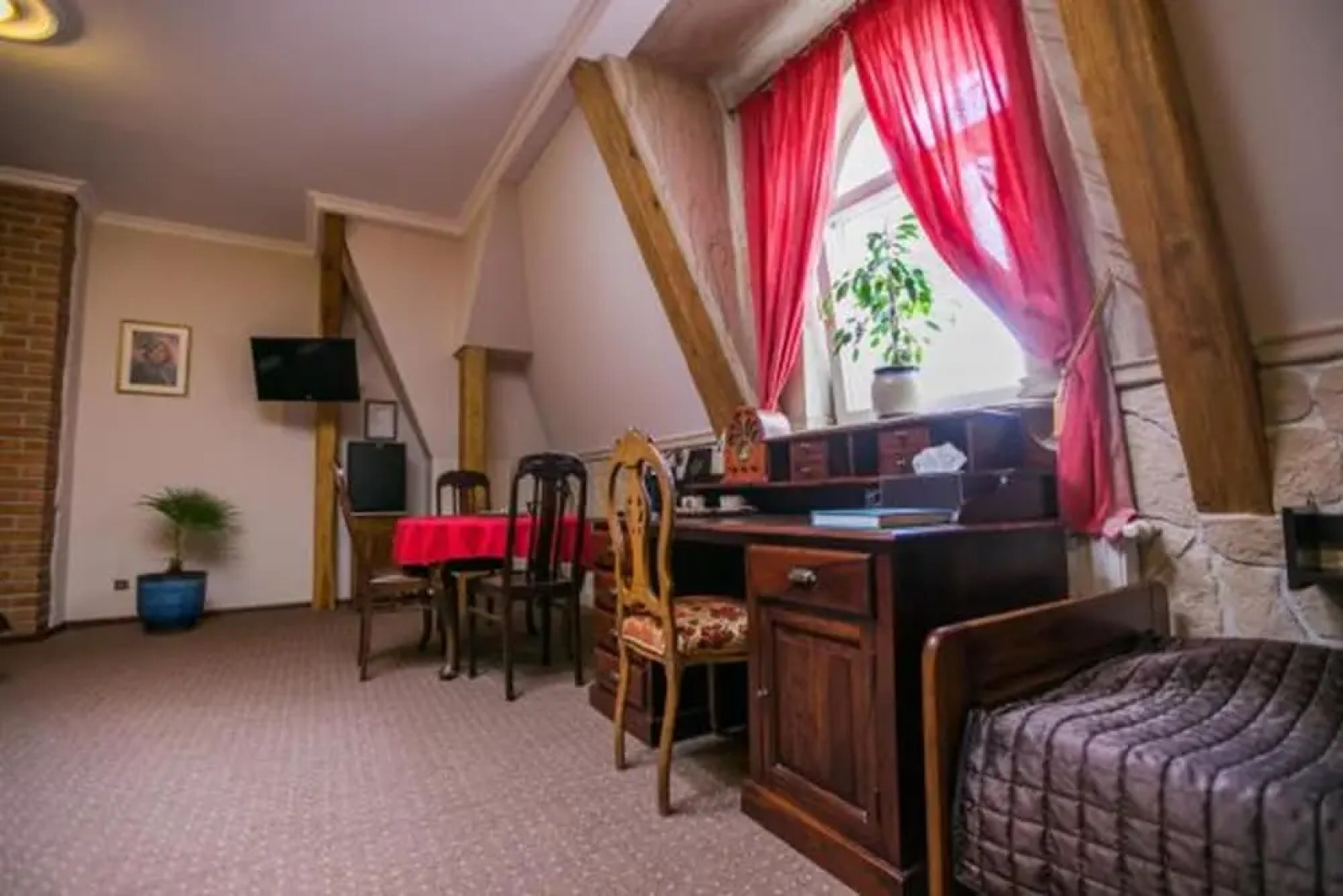 Hotel Ambasada Bolesławiec