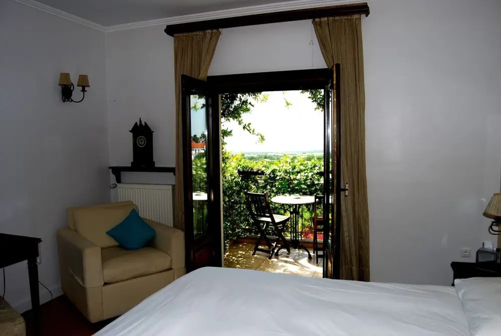 Jennifer Home Hotel - Guest House