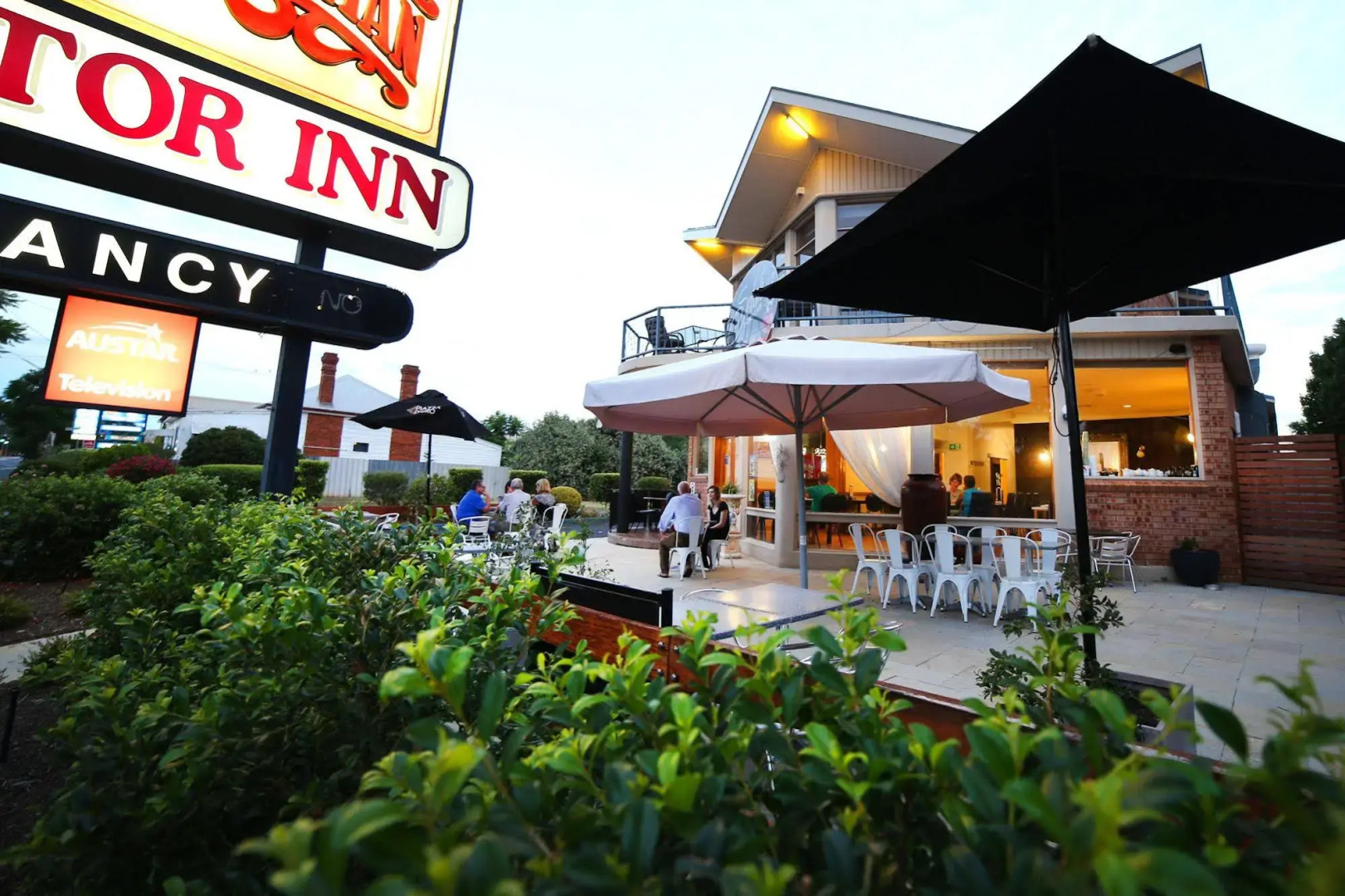 Countryman Motor Inn