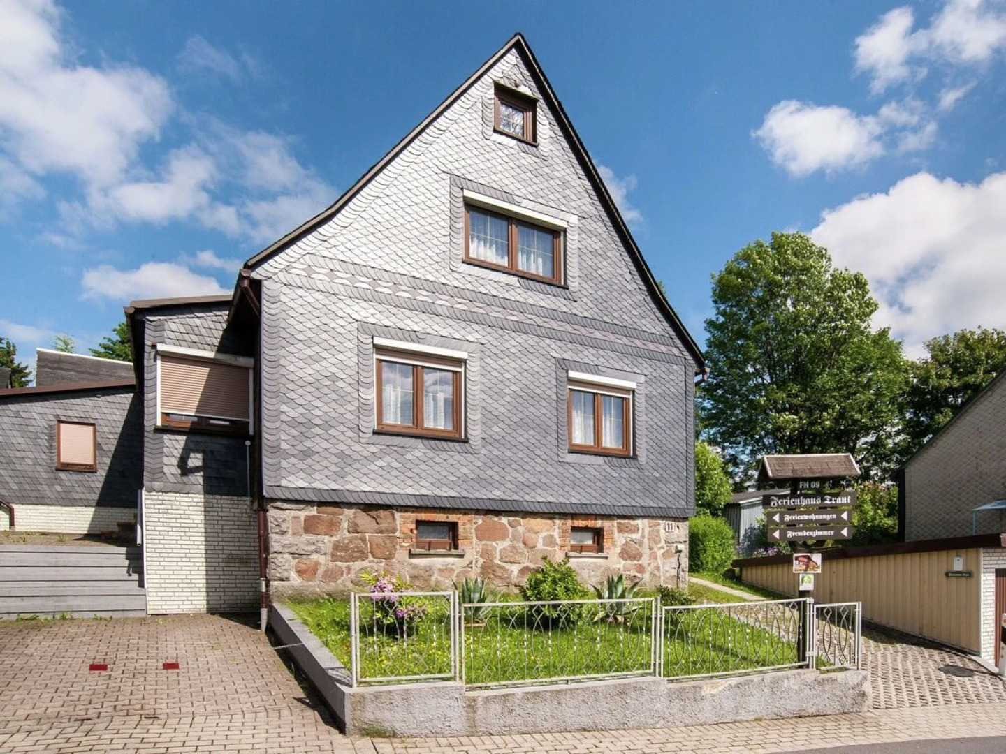 Pretty Holiday Home in Neustadt am Rennsteig Near Ski Area