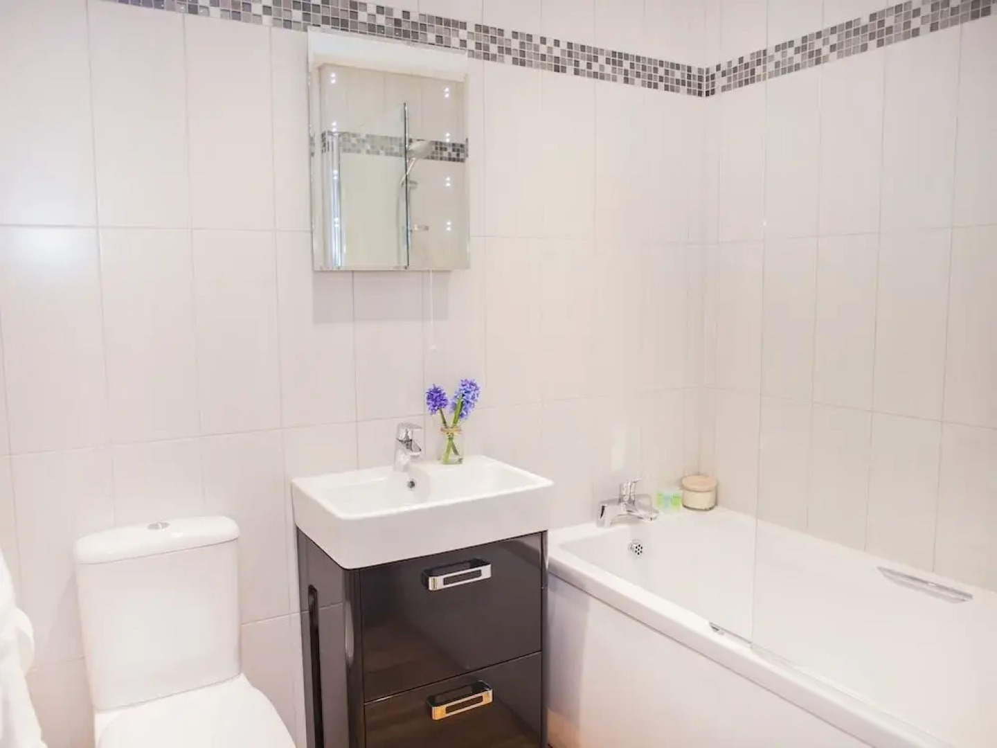 Henge House - Sarsen Apartment