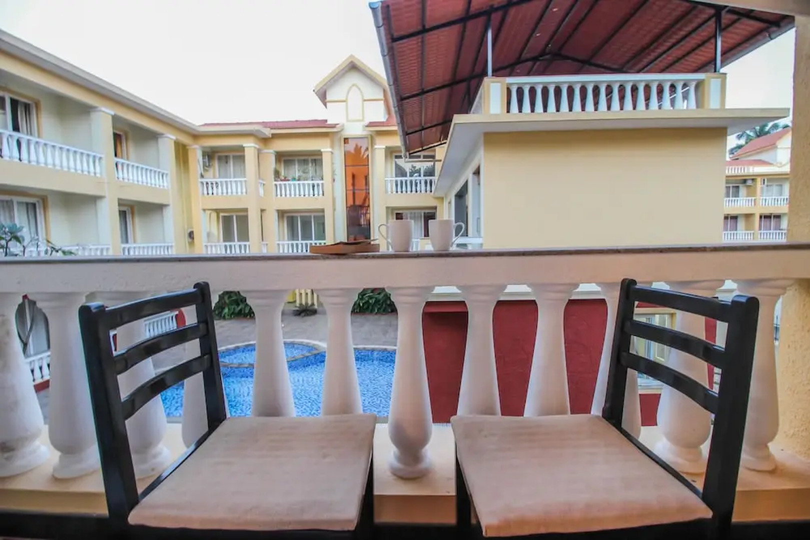 OYO 10801 Home Pool View 2BHK Siolim