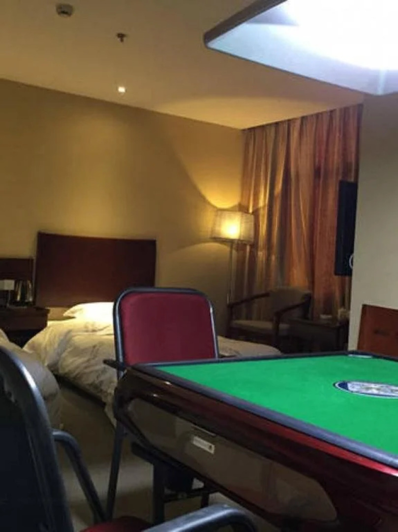 Tenglong Business Hotel