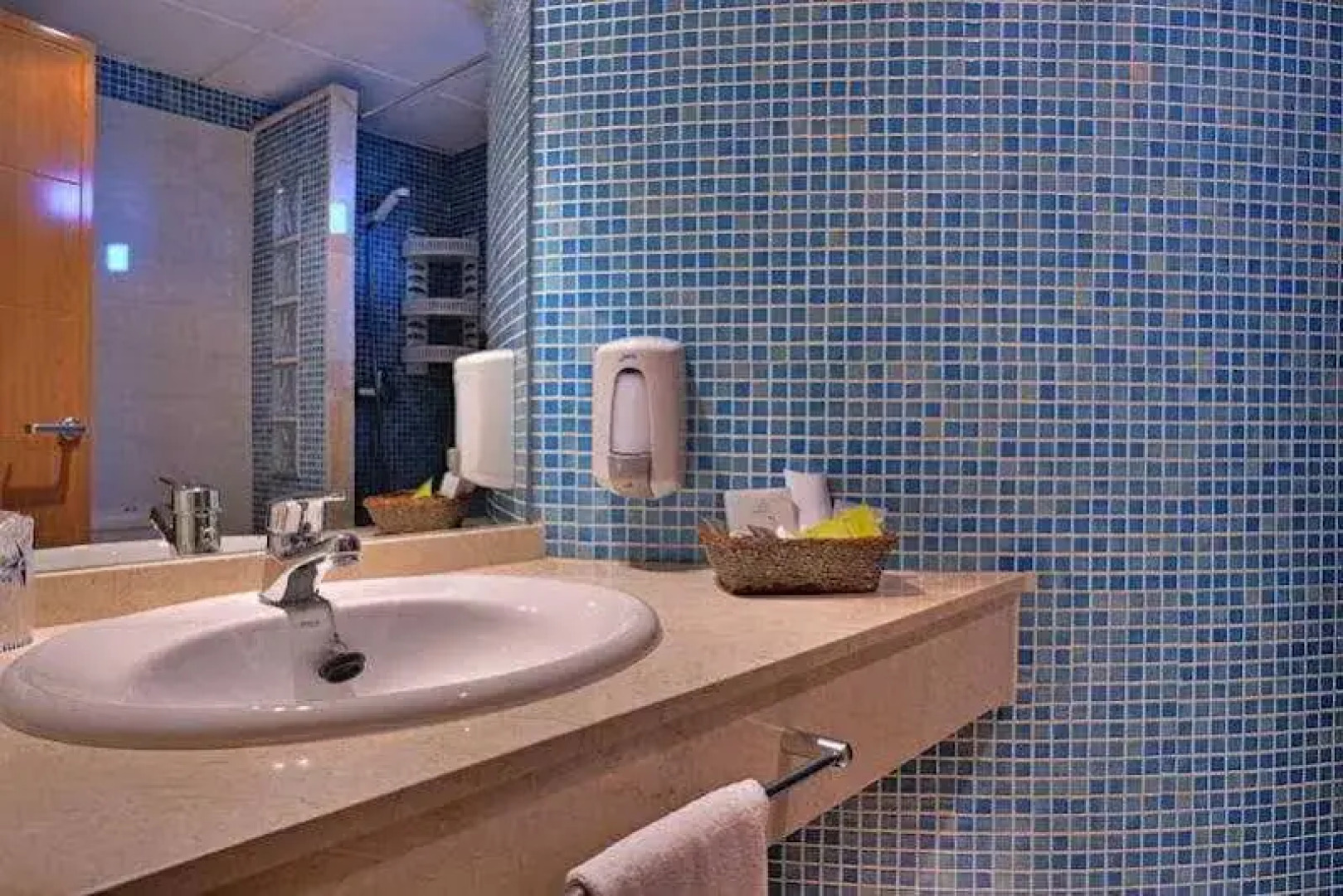 Hotel Tocina Business