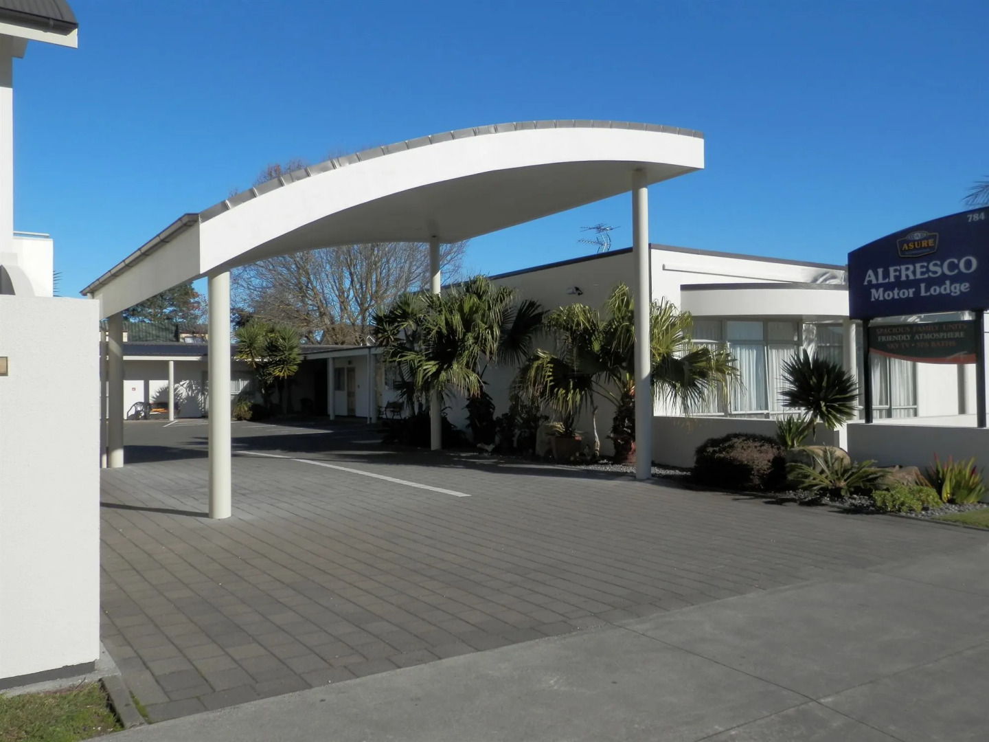 Alfresco Motor Lodge