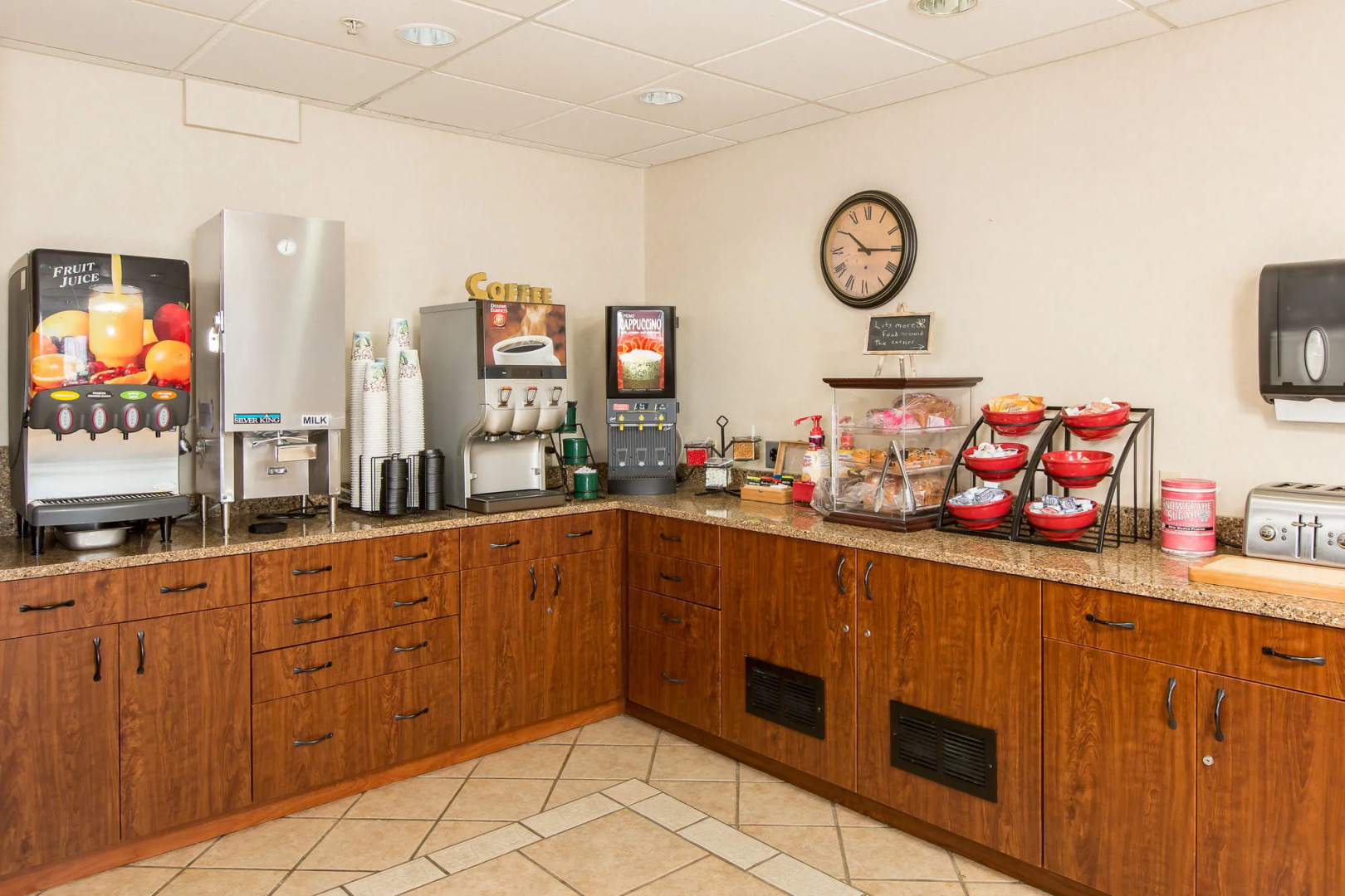 Boothill Inn And Suites