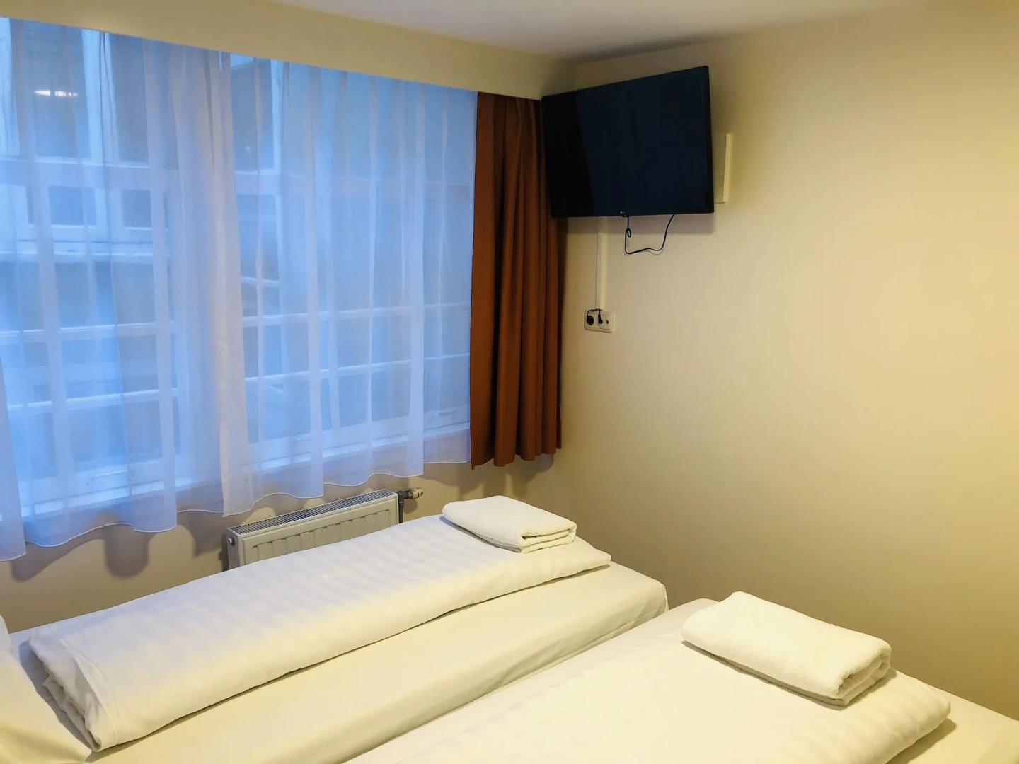 Hotel Damrak Inn