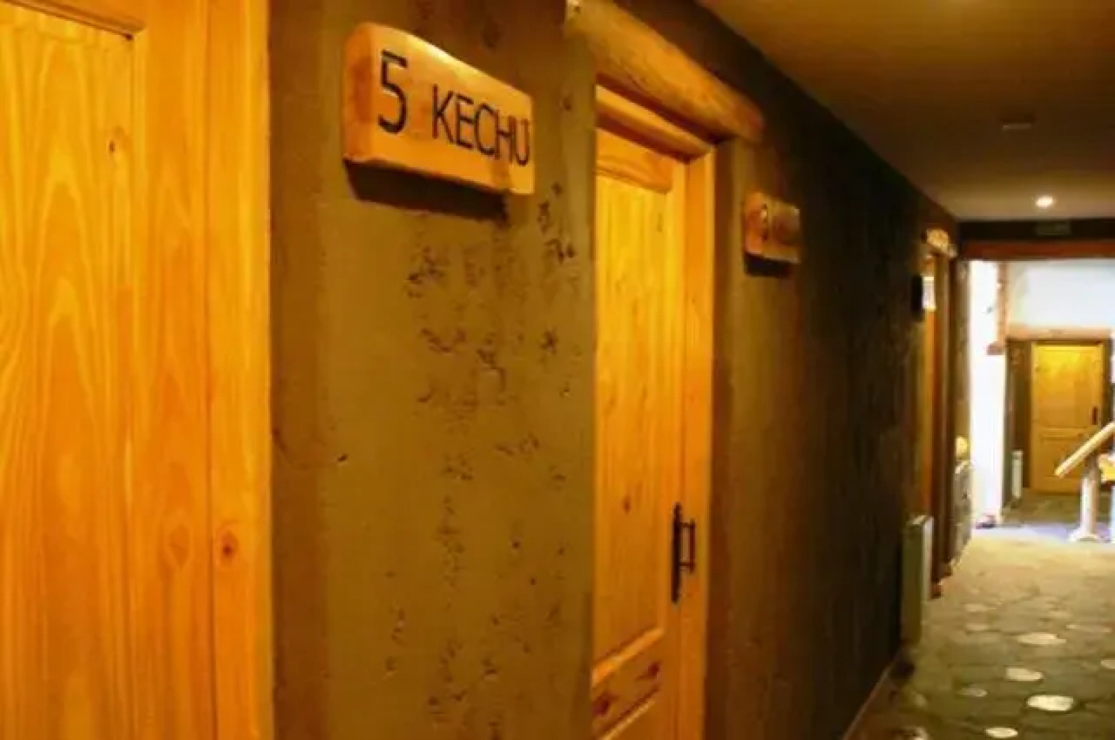 Ruca Pehuen Eco-Lodge De Montaña