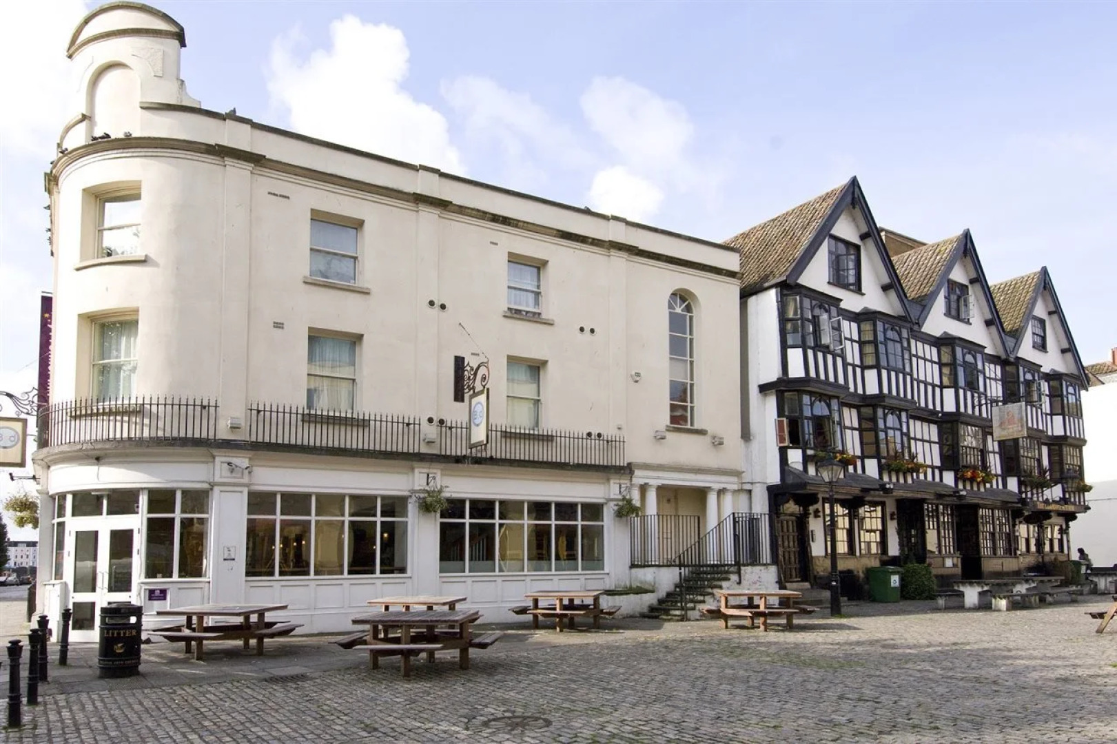 Premier Inn Bristol City Centre (King St.)