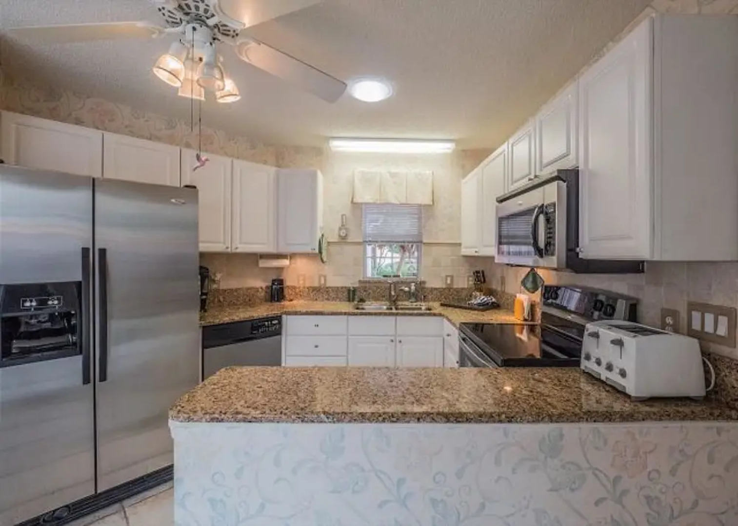 Santa Anna 901 by White Pelican VR