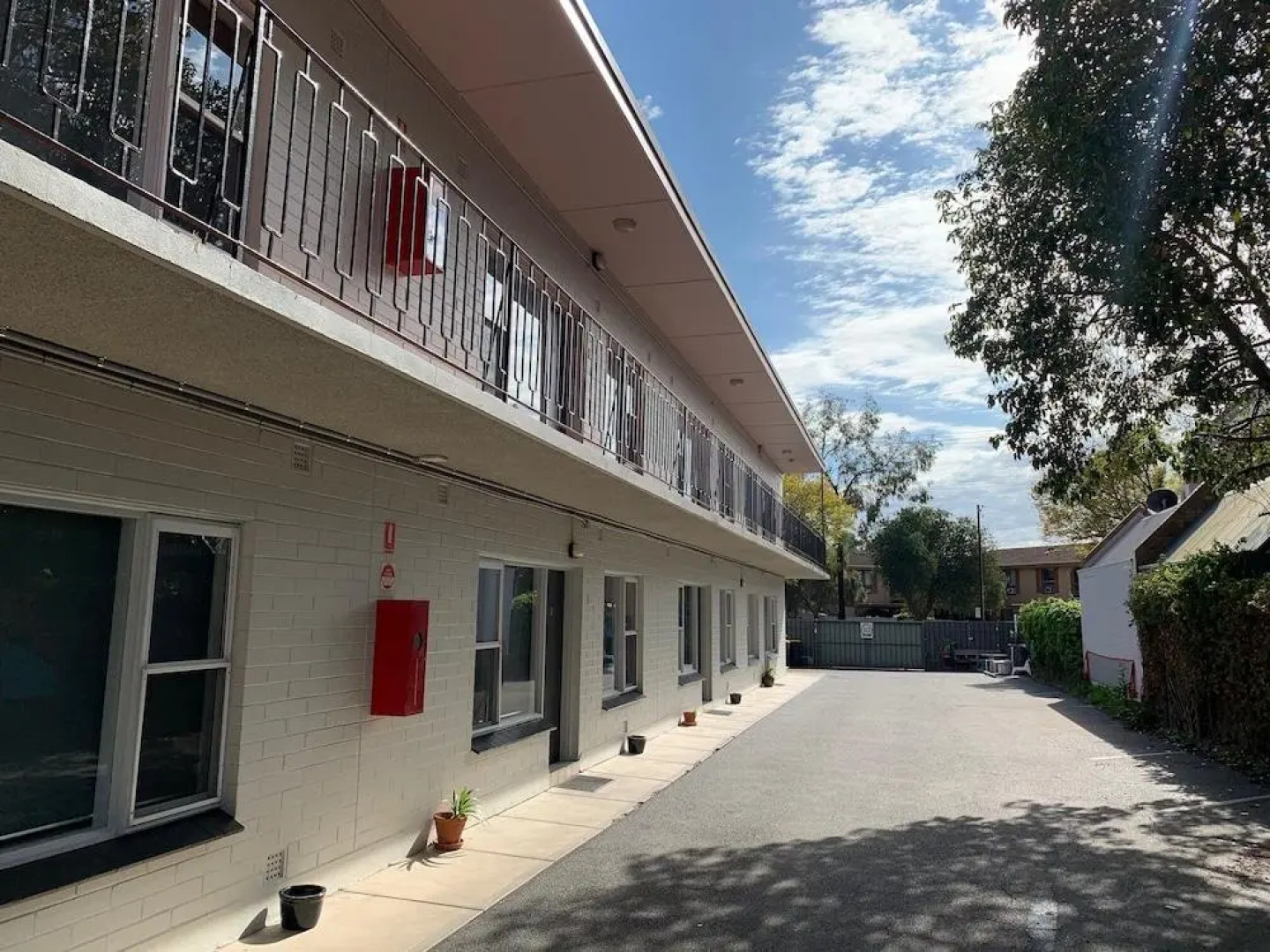 Adelaide City Fringe Serviced Apartments