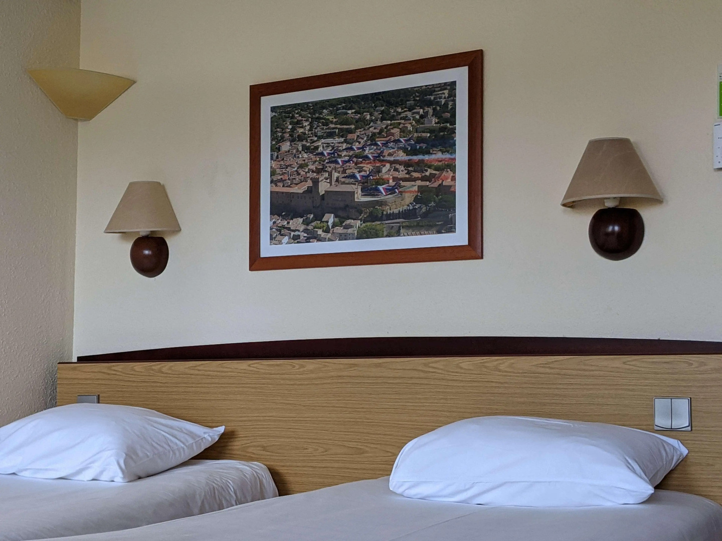 Campanile Salon De Provence