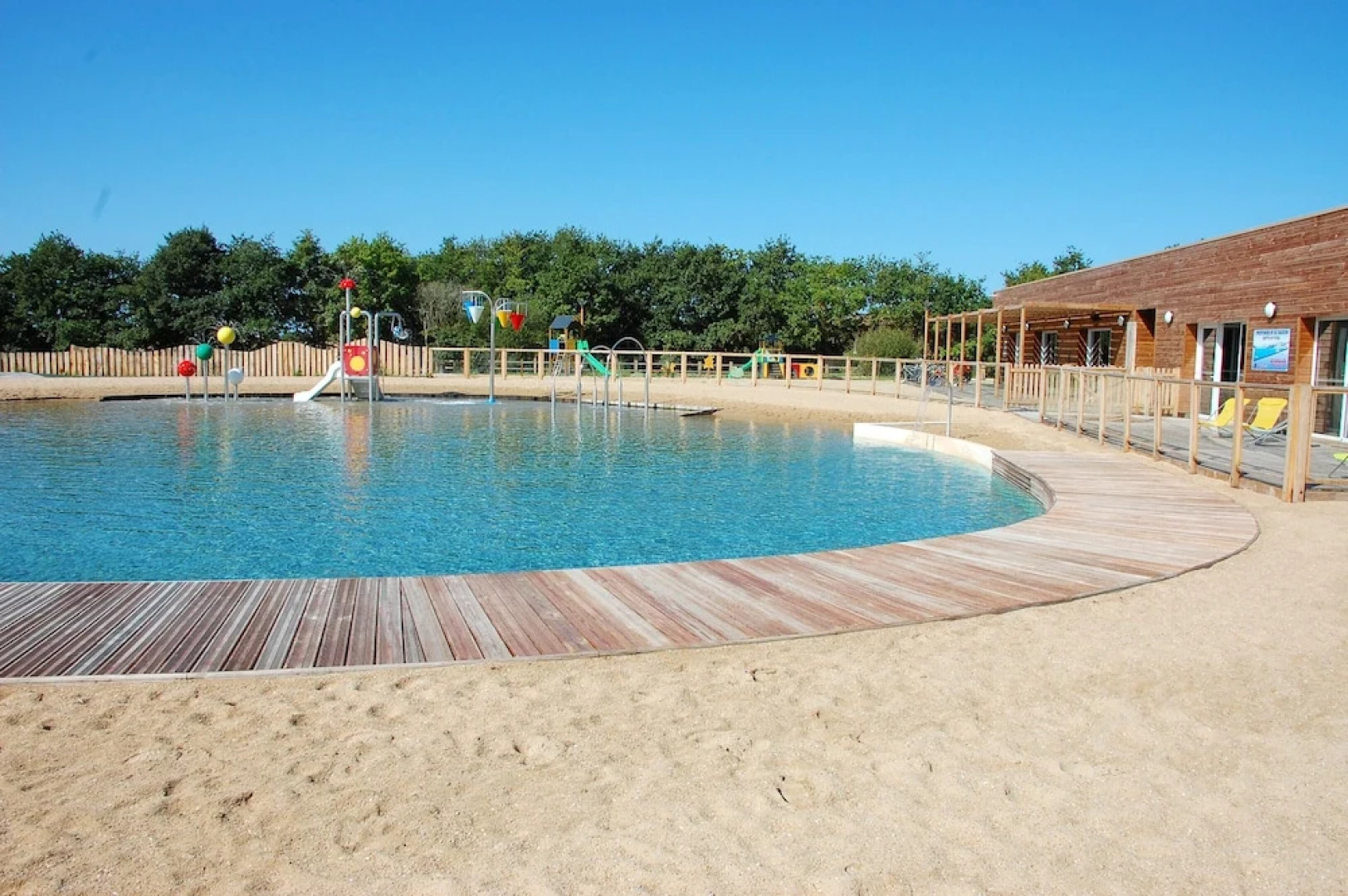 Bungalow With 3 Bedrooms in La Chapelle-hermier, With Shared Pool, Furnished Terrace and Wifi - 12 km From the Beach