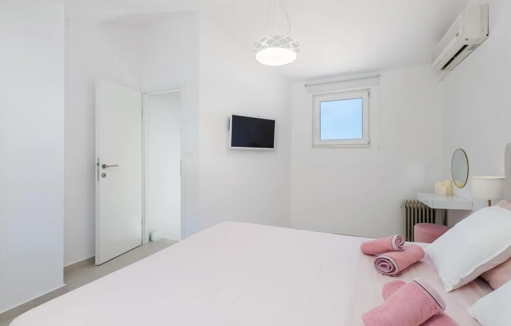 Awesome Apartment in Stinica With 1 Bedrooms and Wifi