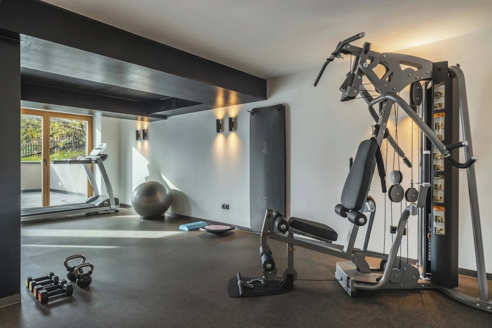 Maraias Luxury Suites & Apartments