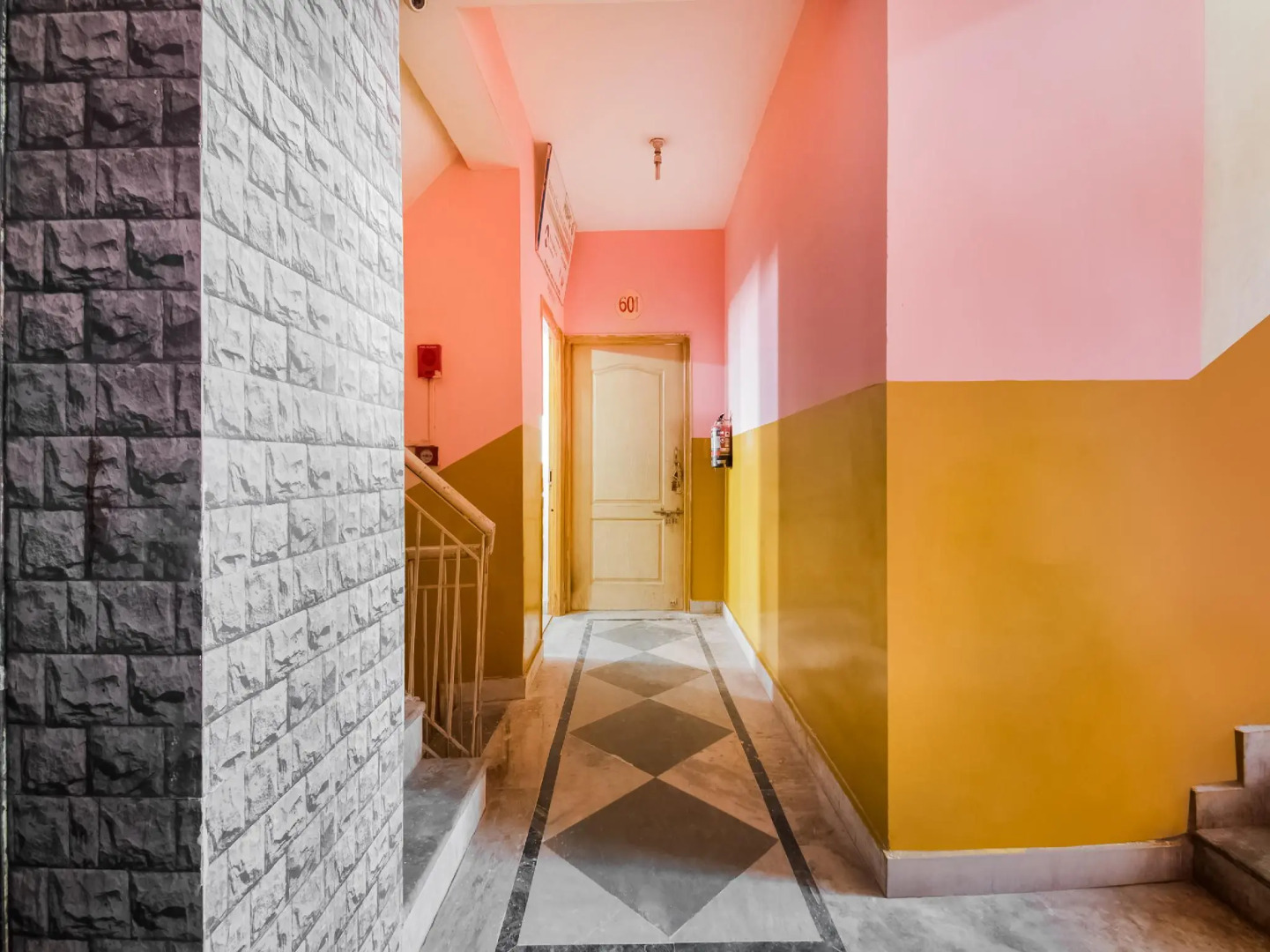 OYO 37036 Sapna Guest House