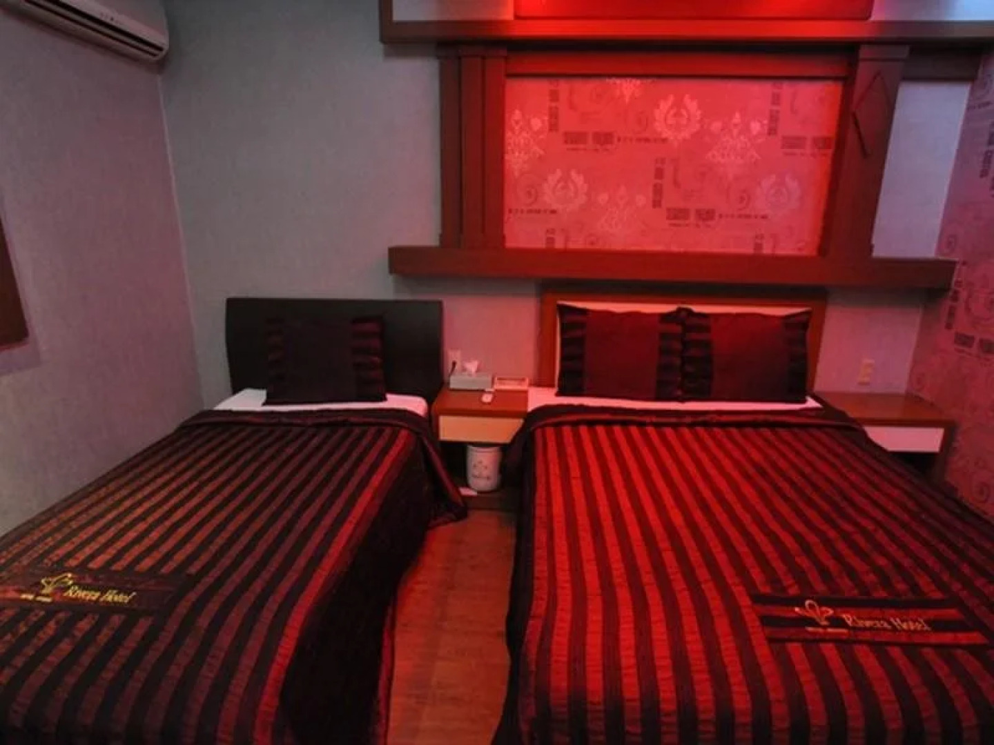 Goodstay Riviera Hotel