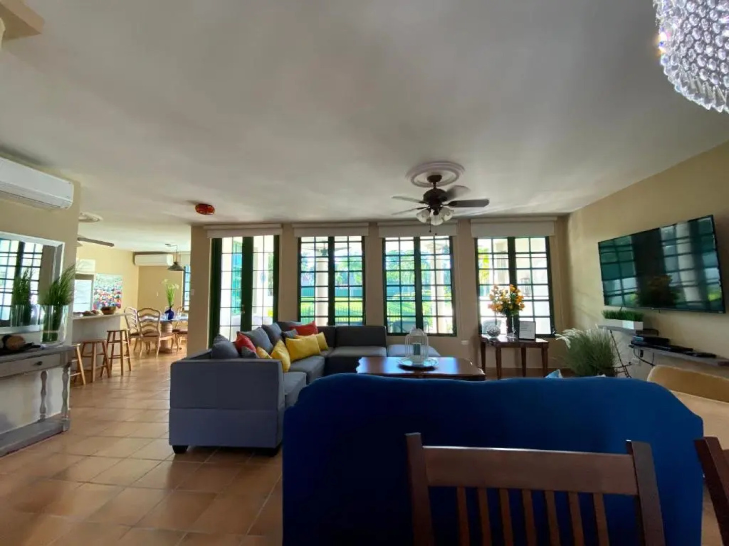 Villa Coral Reef- 4br with Community Pool Overlooking Ocean