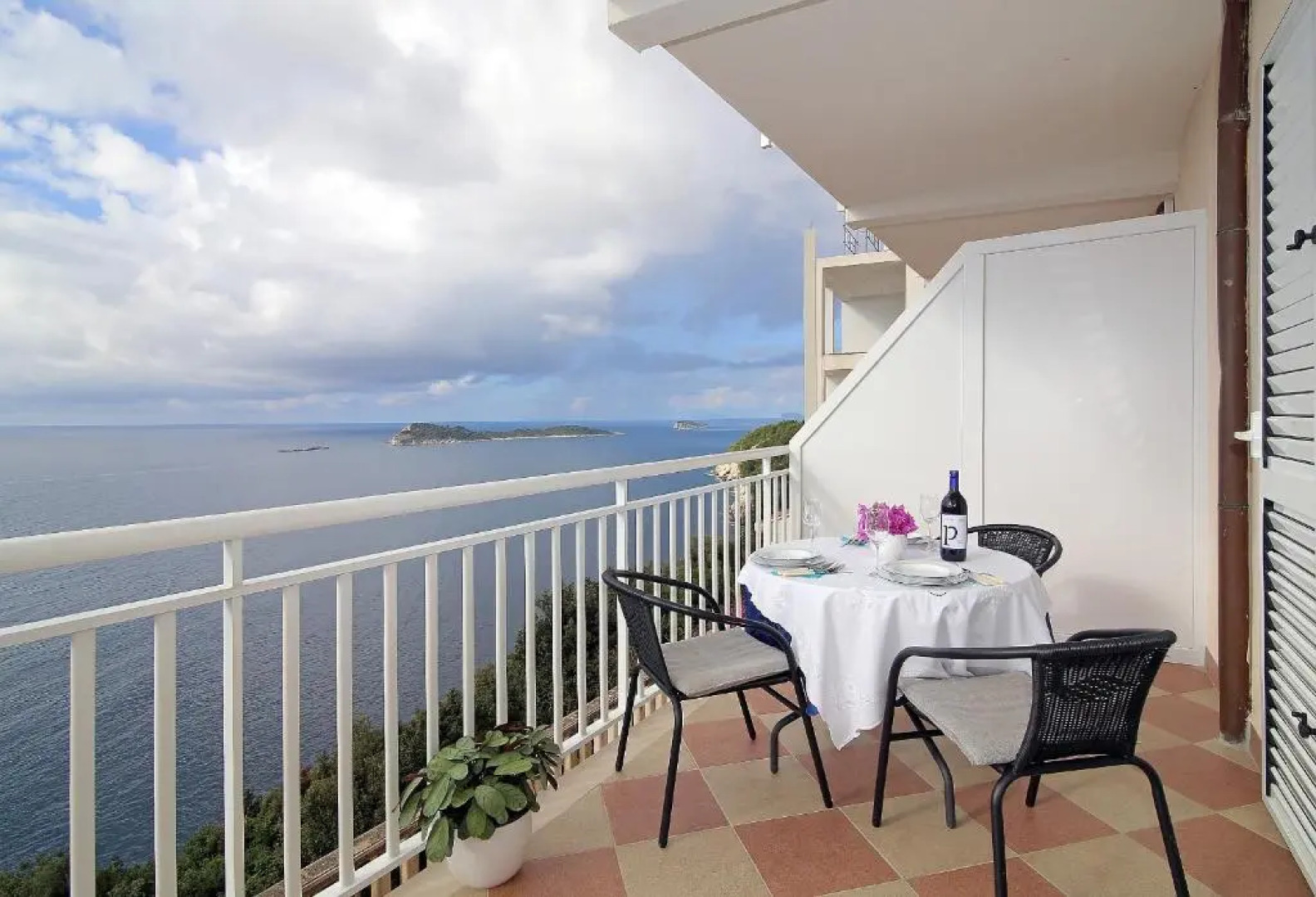 Apartments Bugenvila