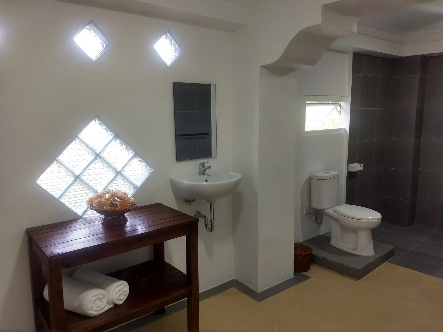 The Hawk's Nest Resort