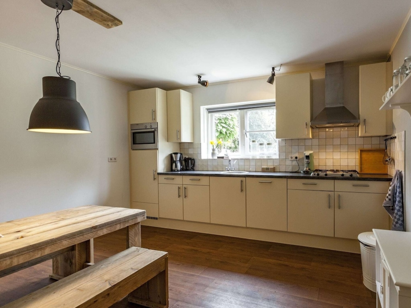 Charming Holiday Home near Beach in Meliskerke