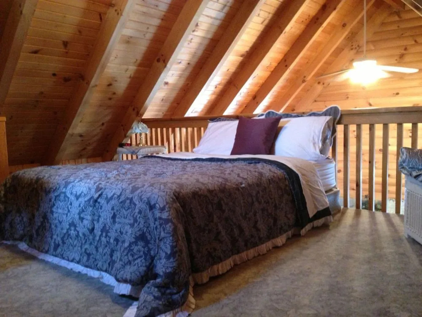 Cricket Hill Lodge & Cabins