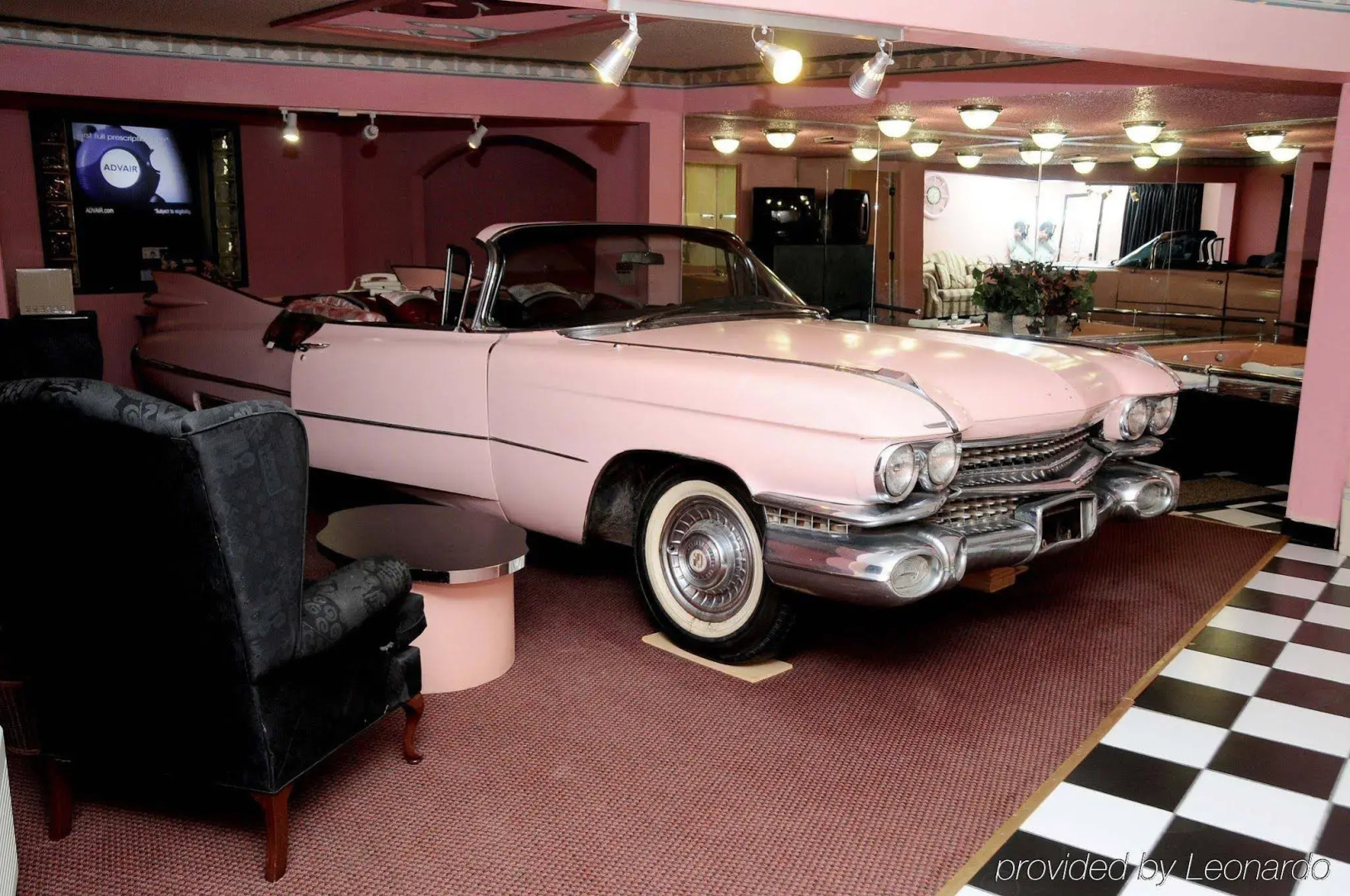 Economy Inn & Suites