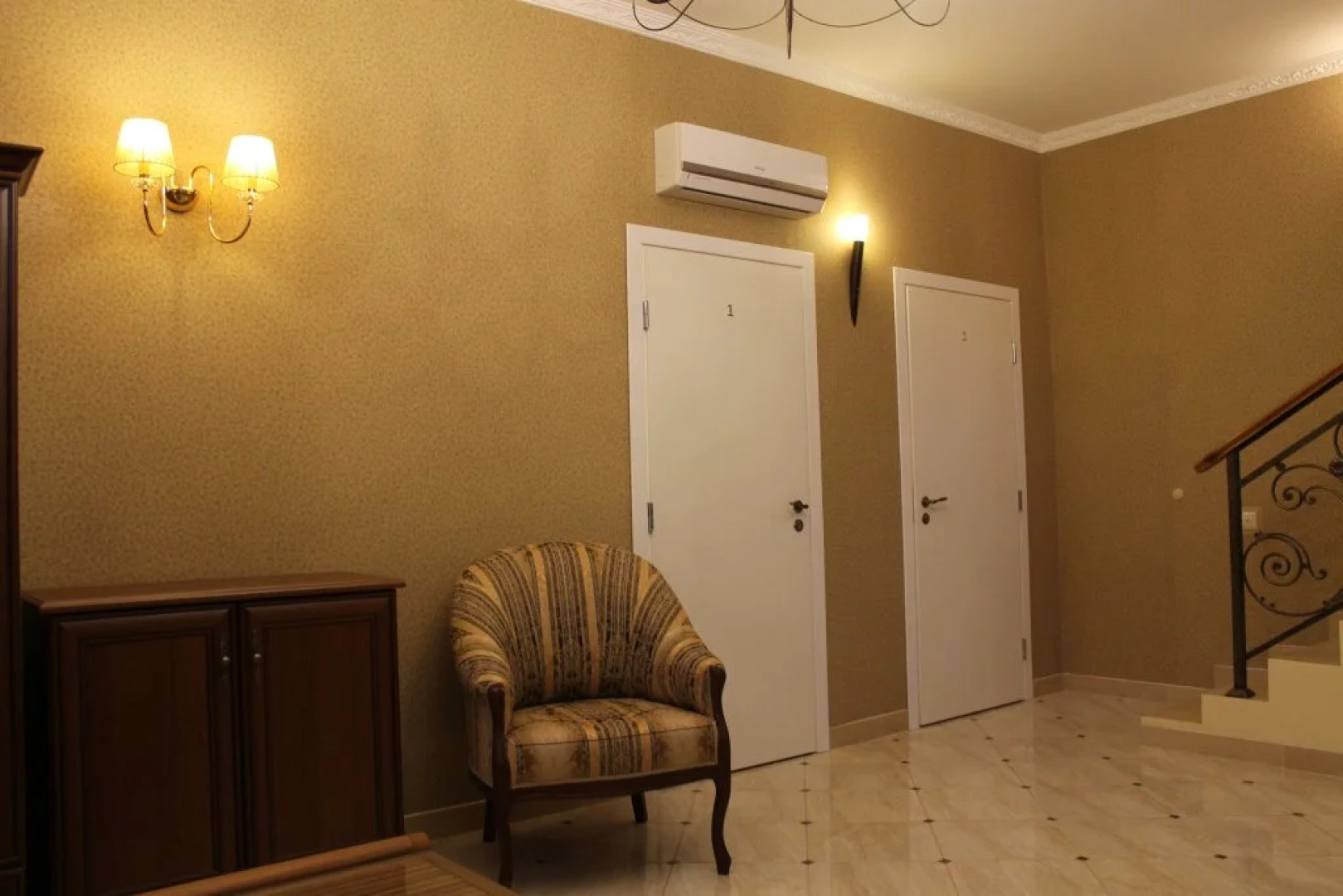 Отель Тиара