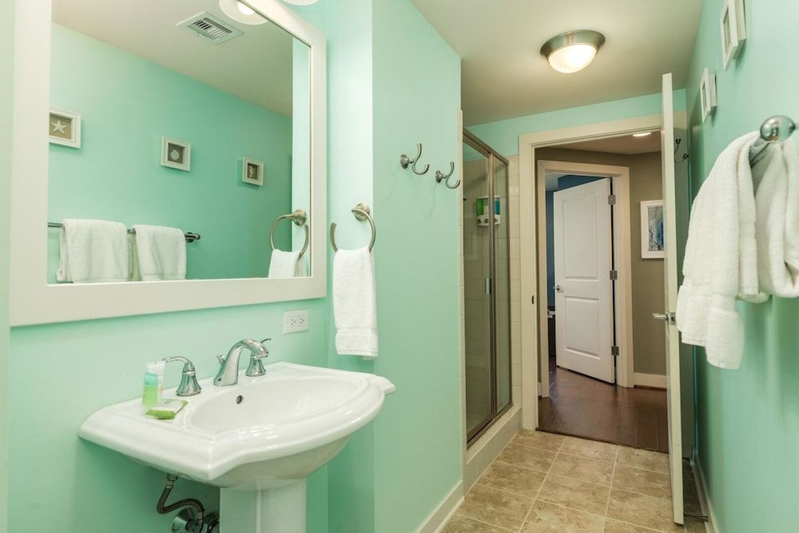 Palisade Palms Beachfront