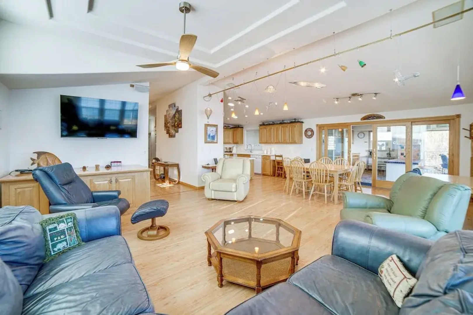 North Lakeport Home on Clear Lake: Boat + Unwind!