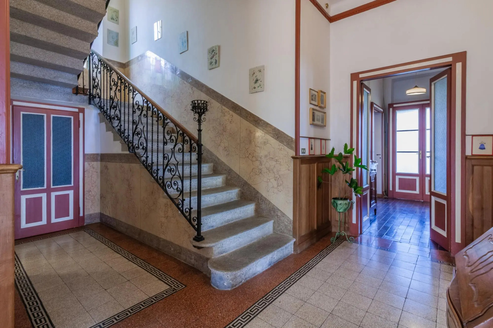 Family Villa with Stunning Lake View by Wonderful Italy