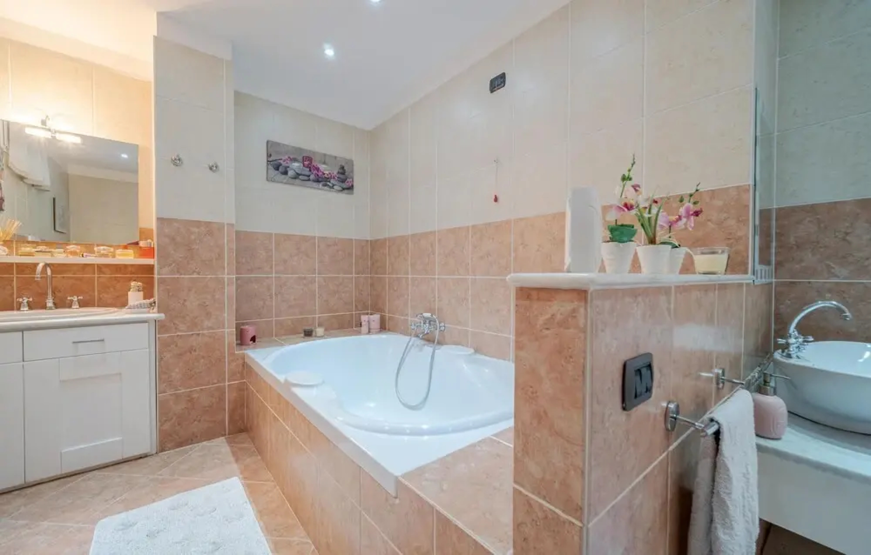Amazing Home in Chiavari With Outdoor Swimming Pool, 5 Bedrooms and Wifi