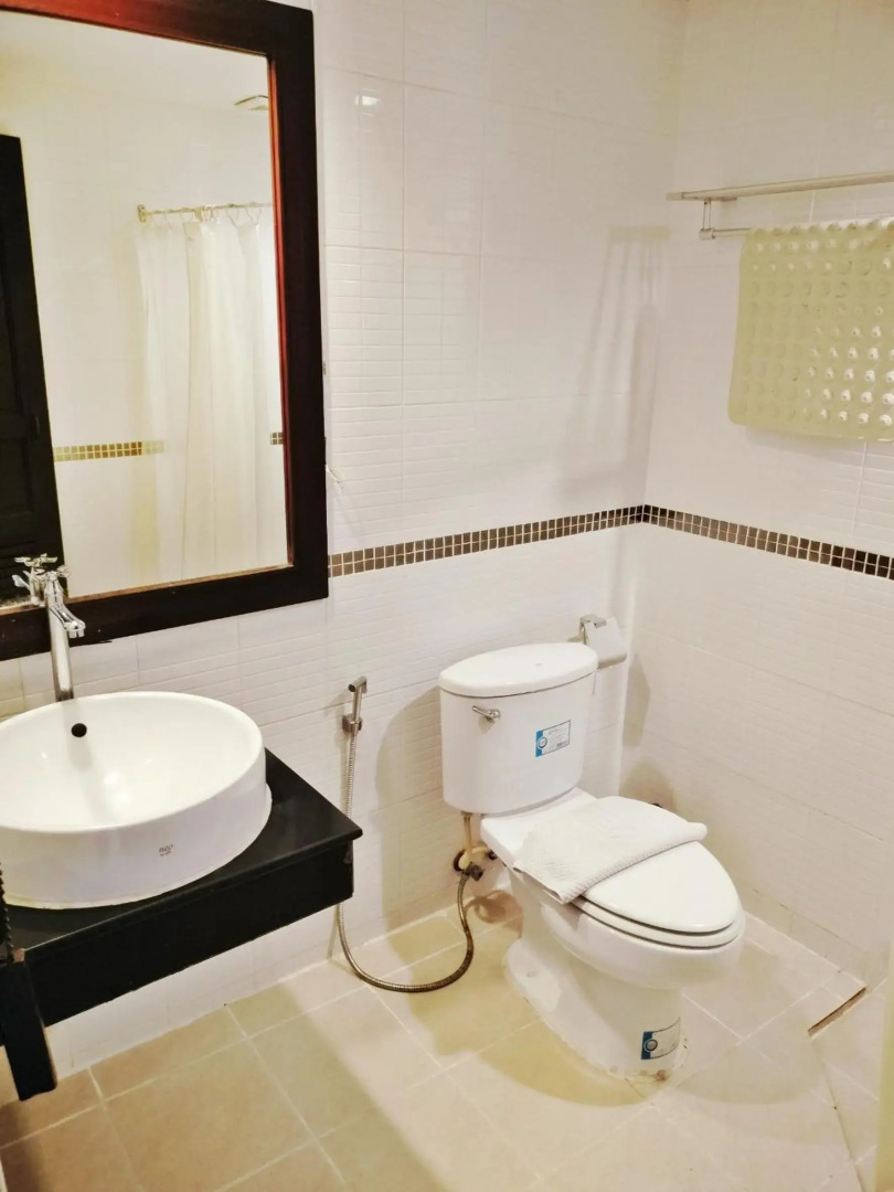 Royale Chulan The Curve