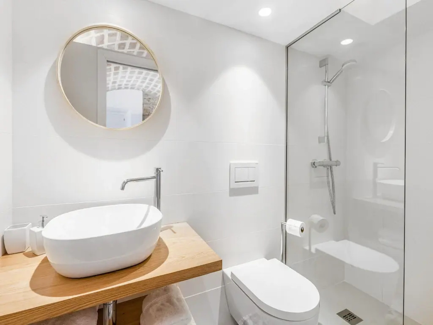 Charming Holiday Home in Vulpellac With Shared Pool