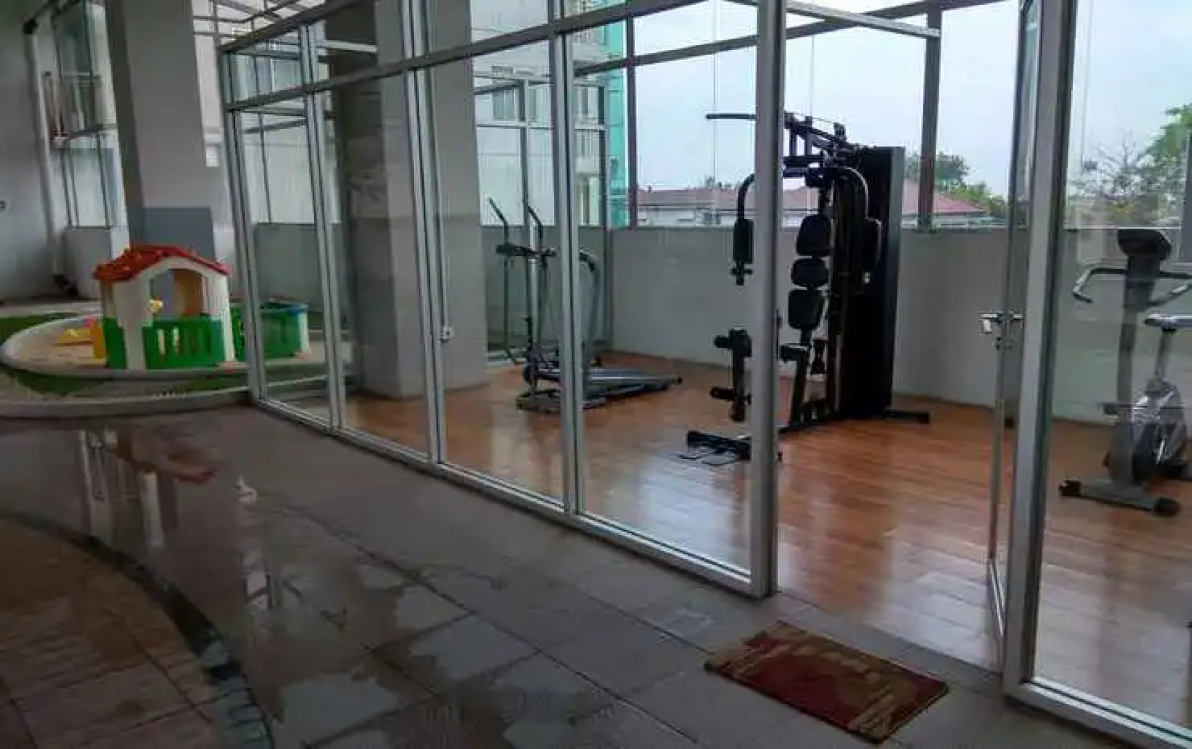 Diajeng Room Near Ipdn