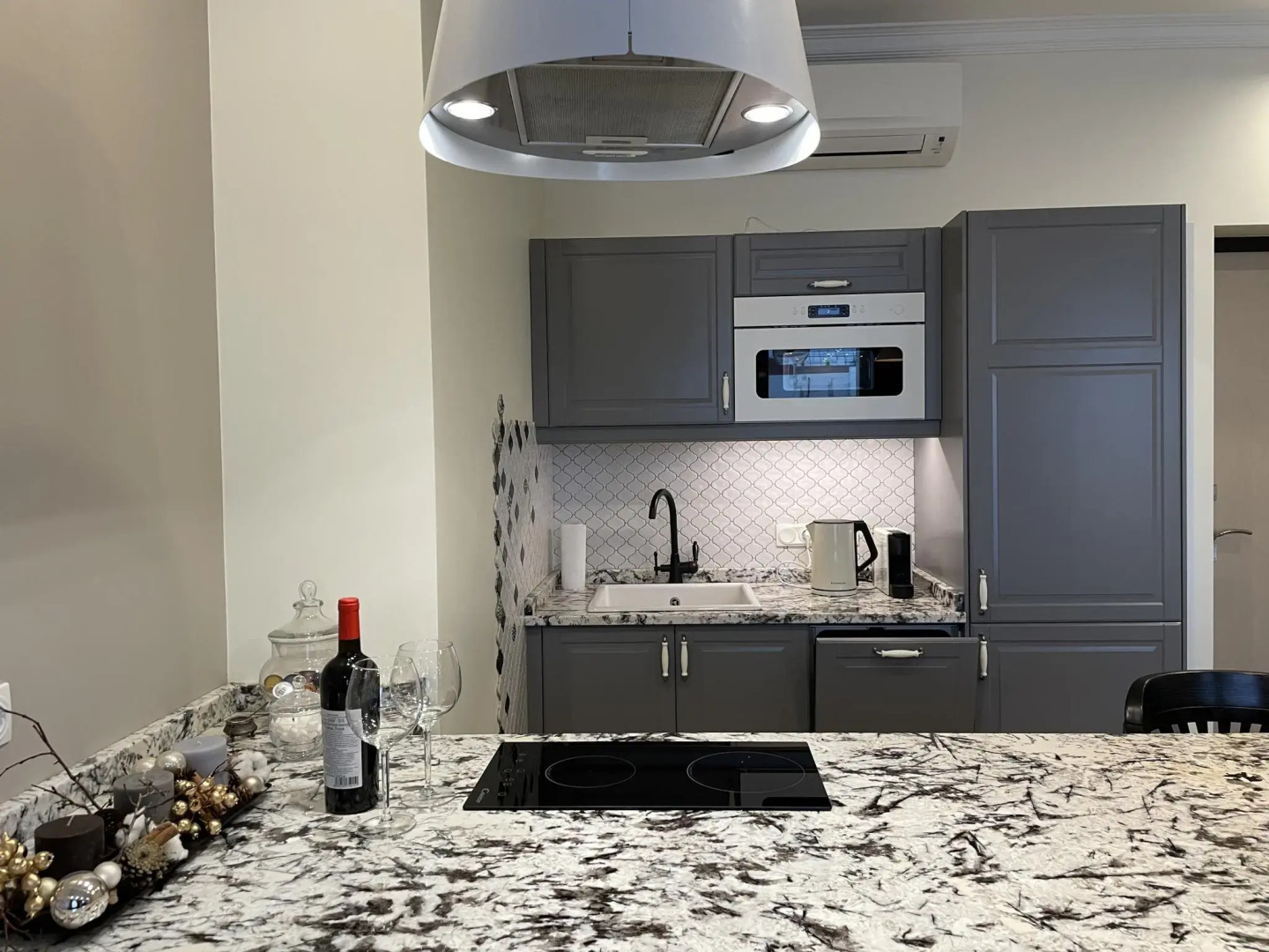 Апартаменты Чёрное Озеро на улице Дзержинского