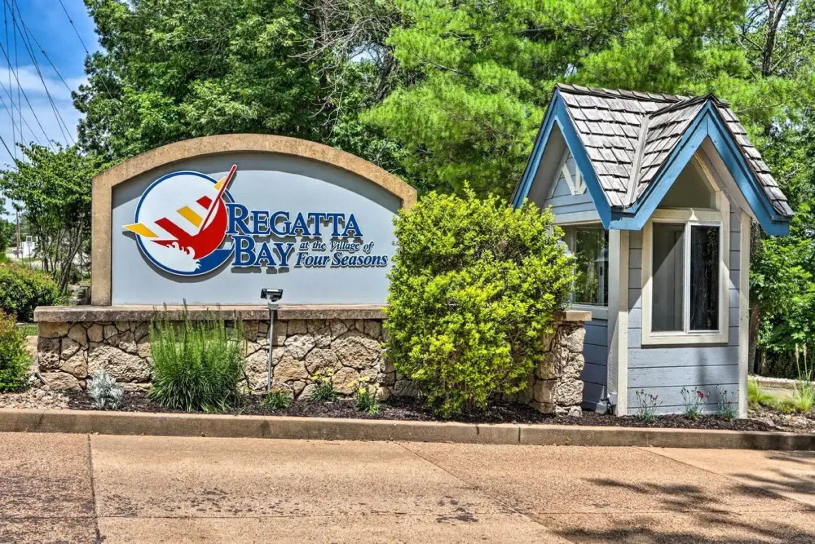 Regatta Bay Condo: Water Views & Pool Access!