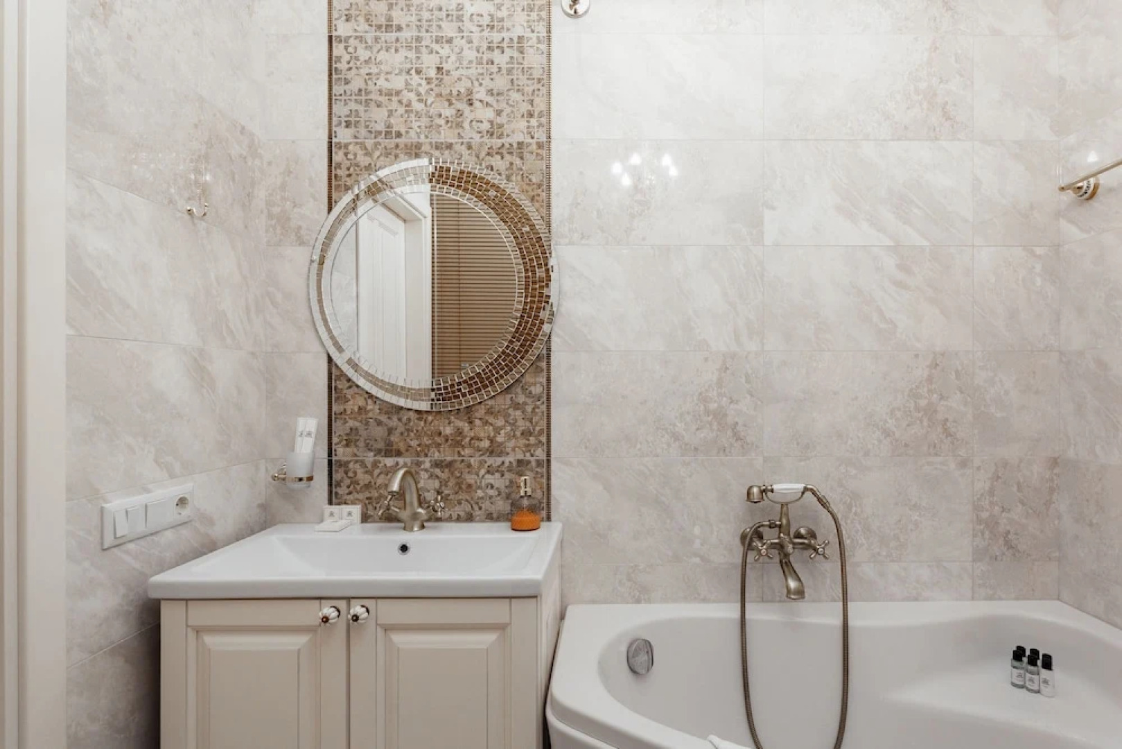 Apartment Frantsuzky Bulvar 60 G