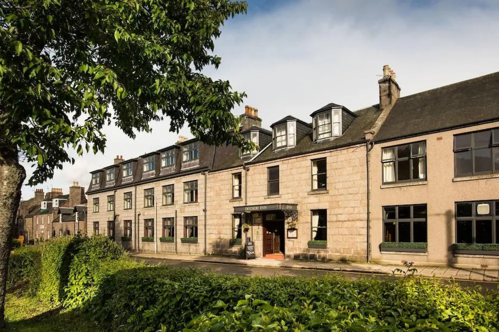 Loirston Hotel