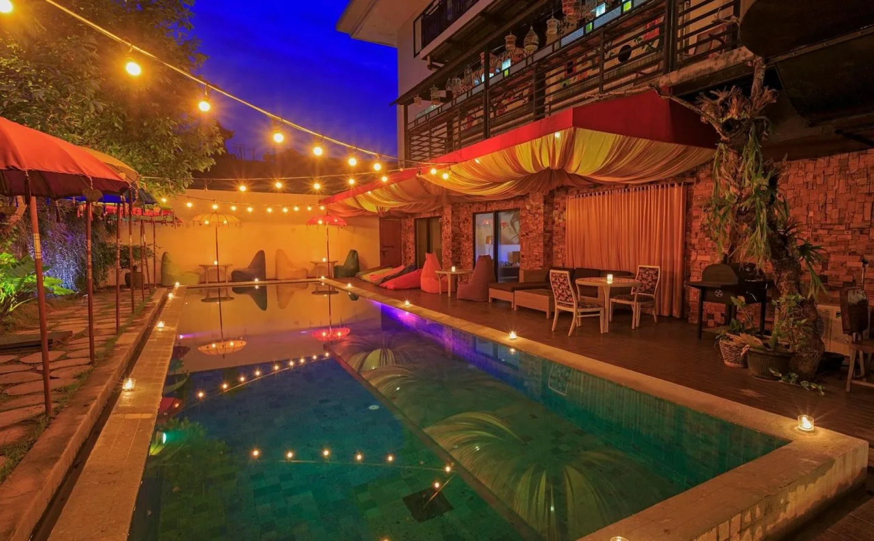 Sama Sama Suites and Restaurant