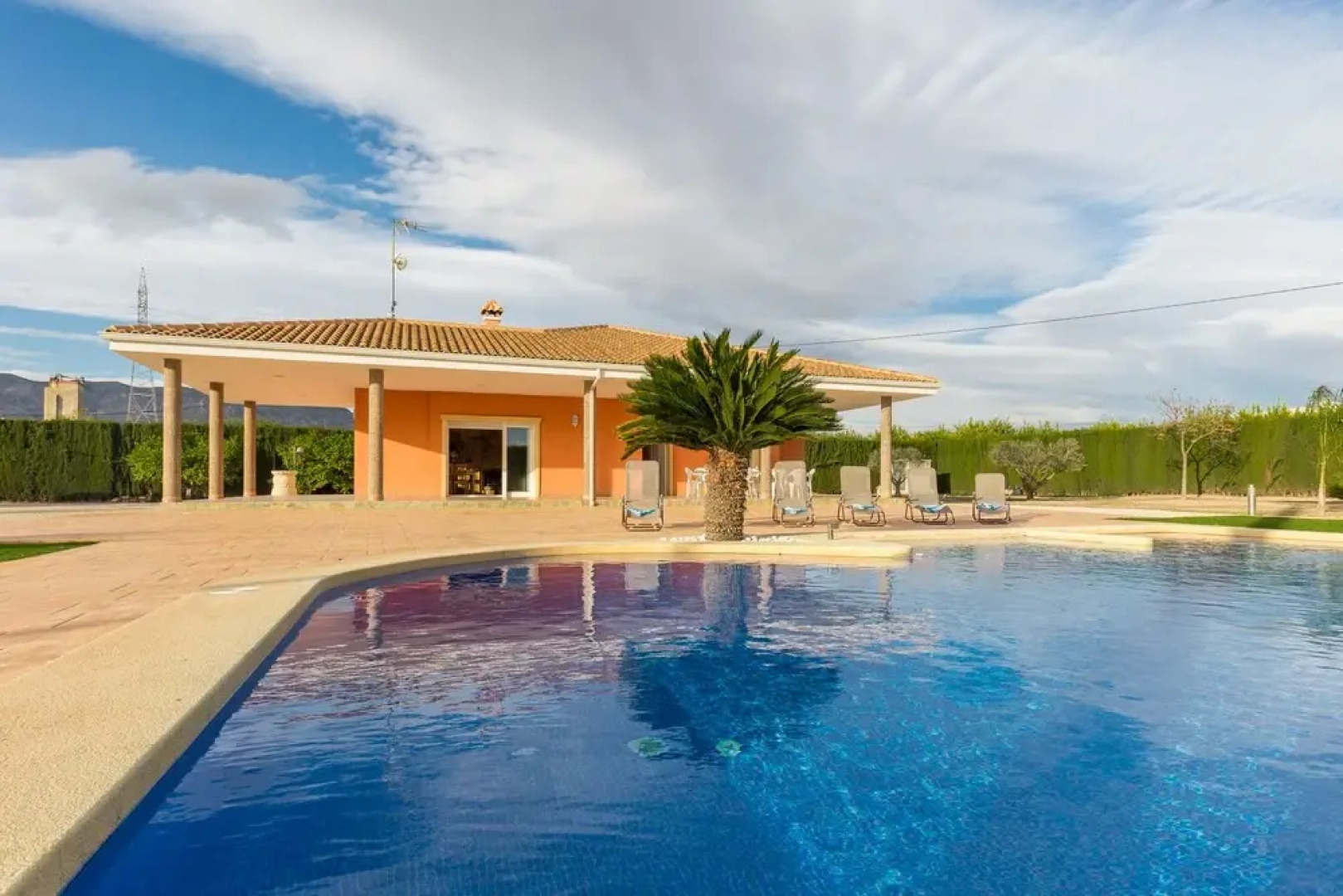 Fidalsa Villa Dom Perignon