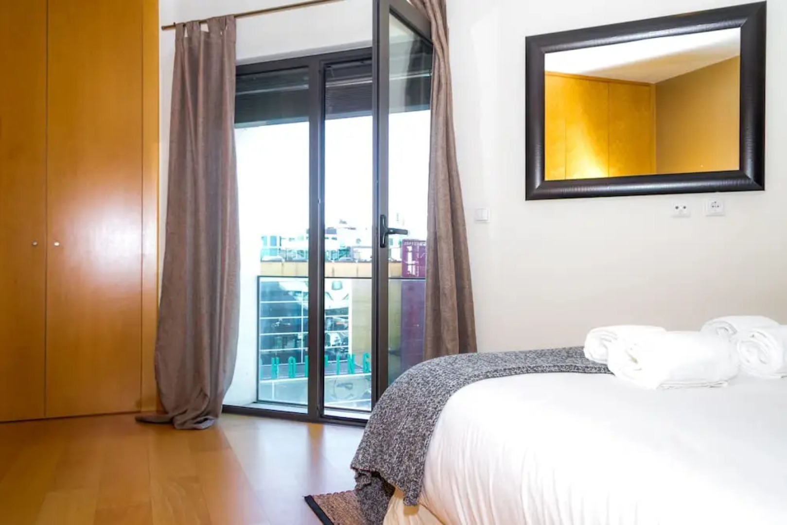 Liiiving Matosinhos Corporate Comfort Flat