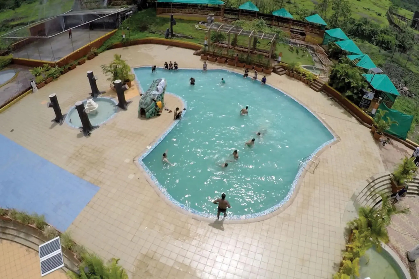 Mohili Meadows Resort