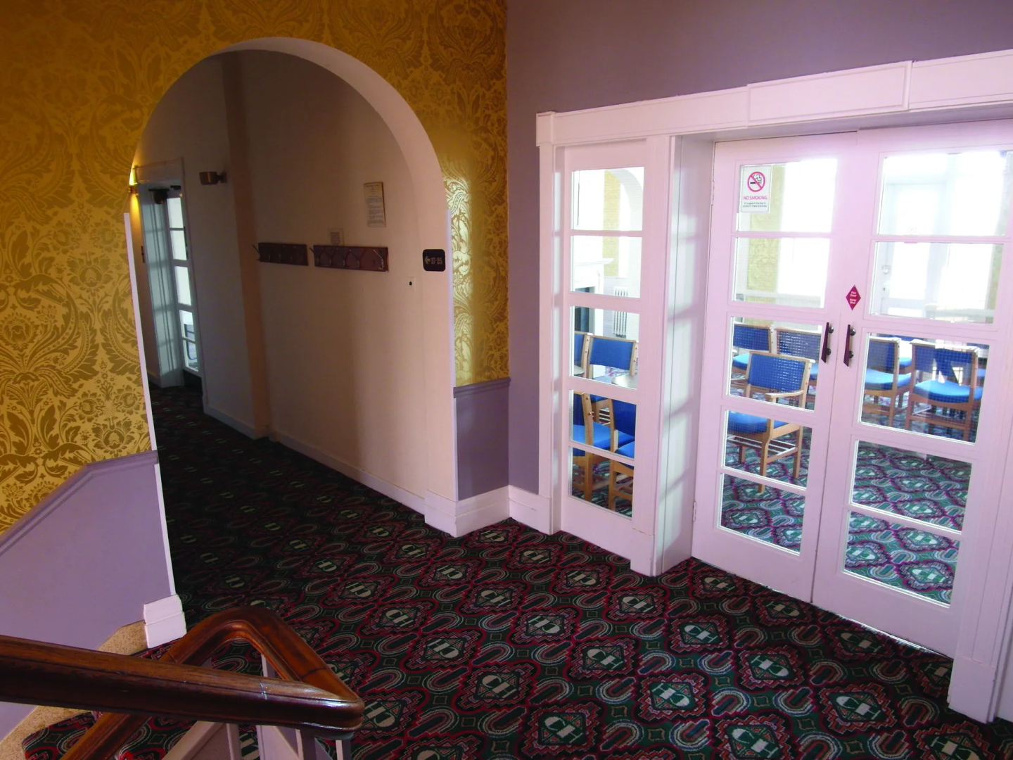 County Hotel