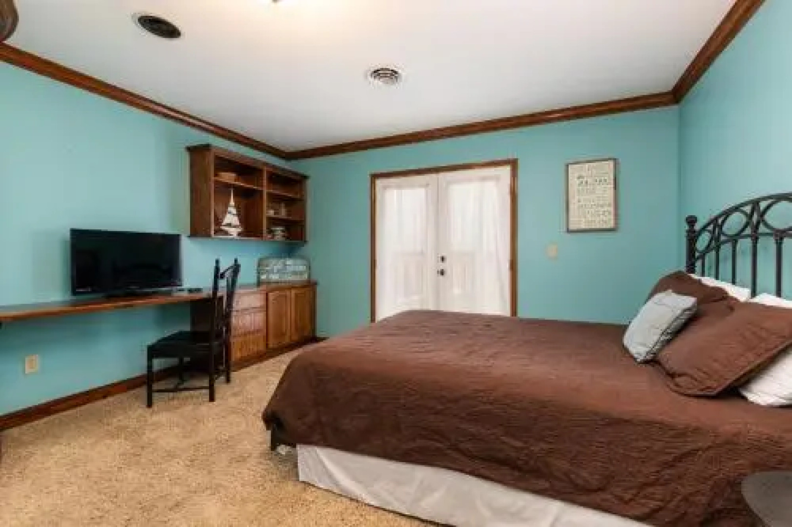 The Brooklyn Estate and Cottage