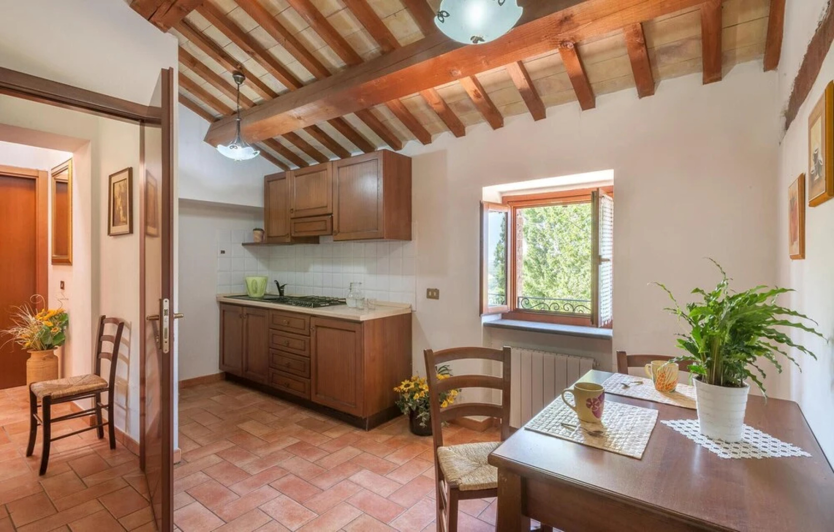 Awesome Home in Tolentino With 6 Bedrooms, Wifi and Outdoor Swimming Pool