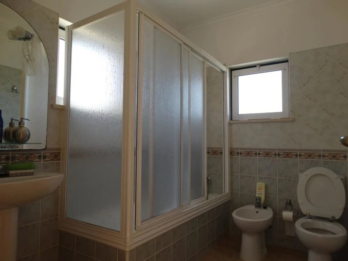 House With 3 Bedrooms in Parchal, With Wonderful sea View, Enclosed Ga