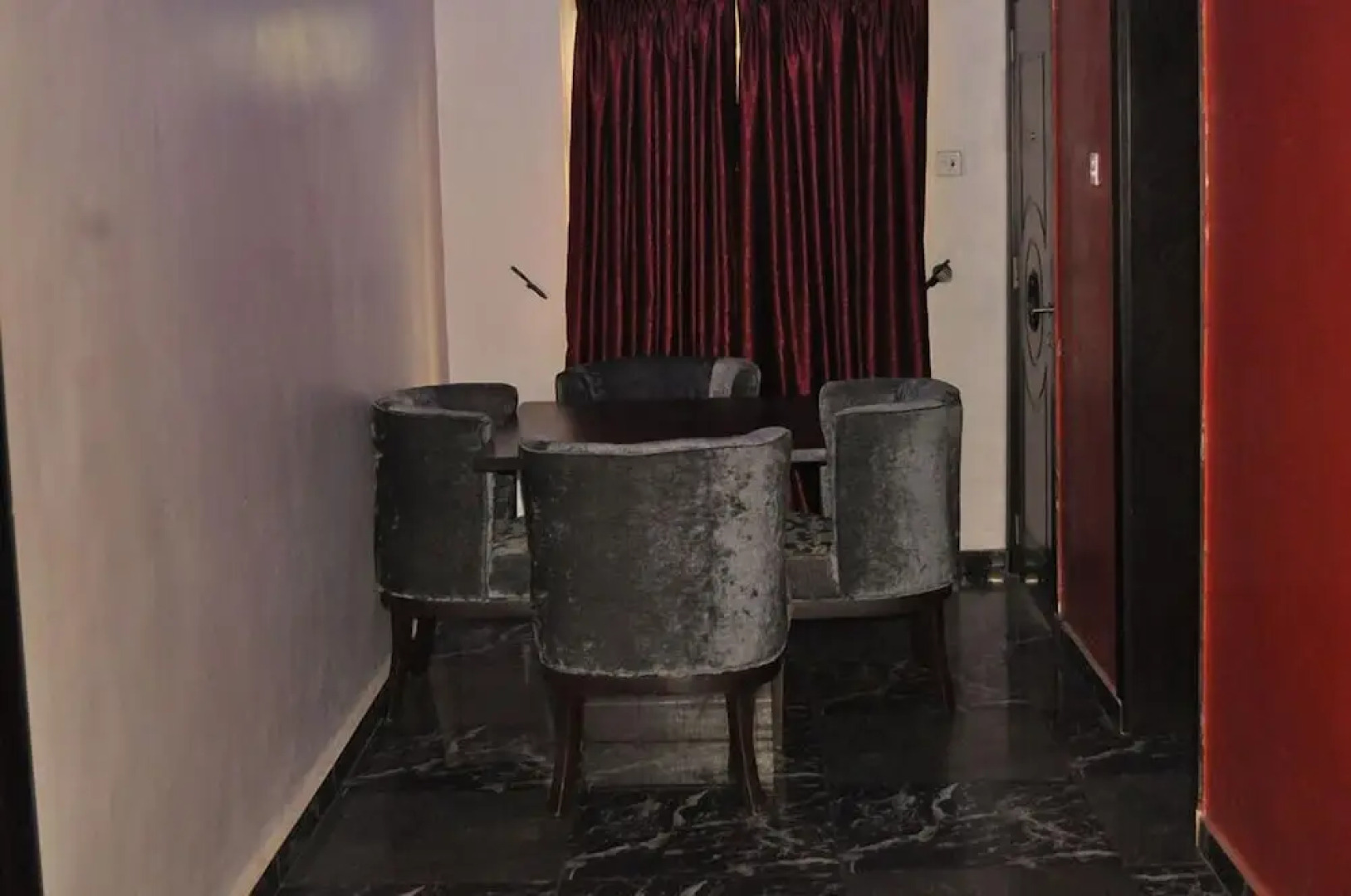 Transtell Suites & Apartments