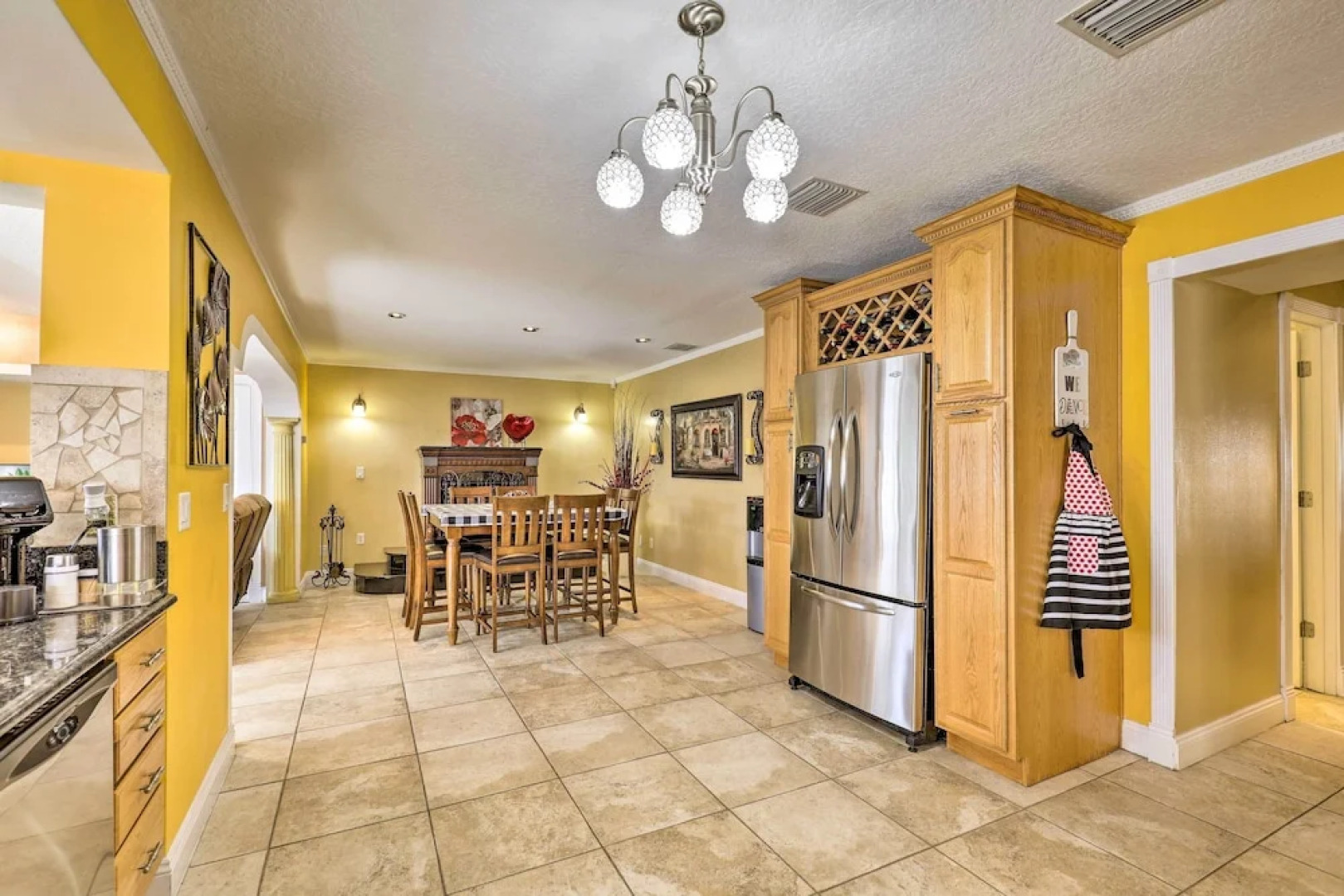 Cozy Home in Heart of Tampa w/ Lanai & Pool!
