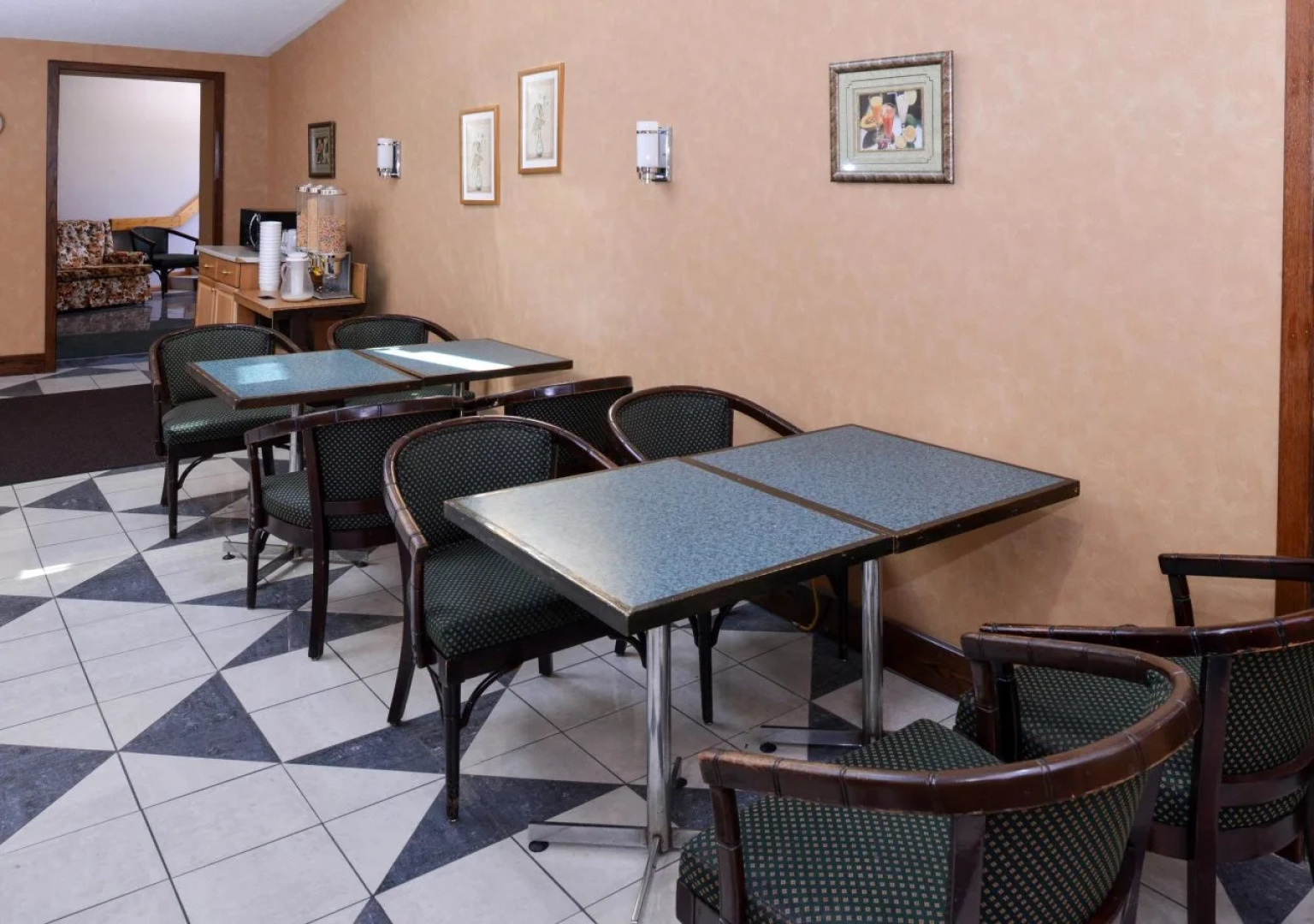 Howard Johnson Inn Trenton